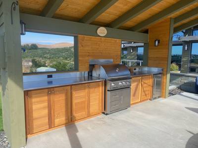 Outdoor kitchen with Stainless countertops