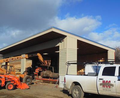 Loading the sawmill