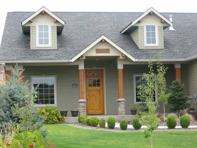 Balanced Peaks with Porch Posts