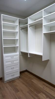 Walk-in custom closets