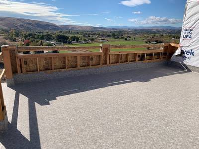 Lodge Pole Pine deck rail